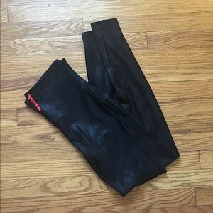 SPANX Black Faux Leather Shine Leggings | Sz L